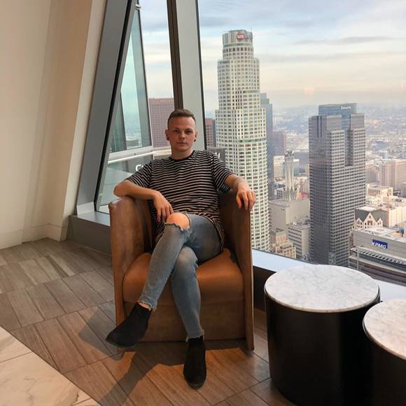 Meet your Posher, John - Picture 2 of 3